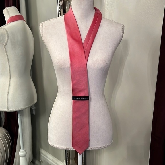 Men’s New with Tags Saks Fifth Avenue Pink Tie - Picture 1 of 3